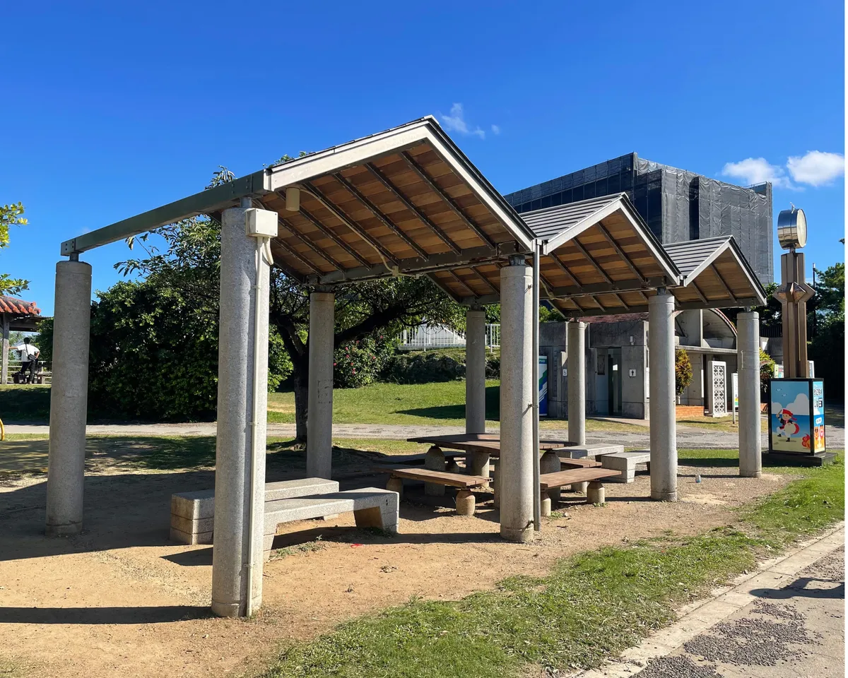 砂辺馬場公園の日陰・休憩