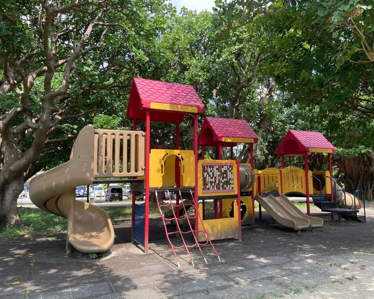 新都心公園の遊ぶところ（1枚目）